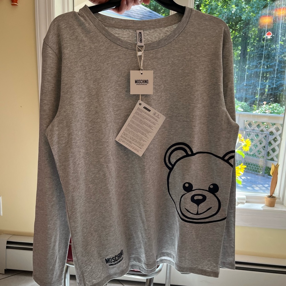 AUTHENTIC MOSCHINO TOP, XL, NWT - UNISEX